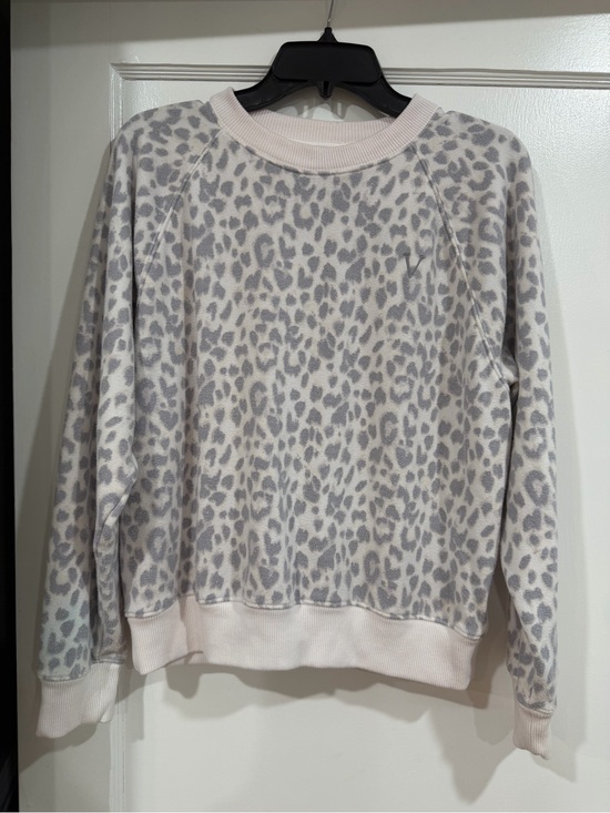 Victoria's Secret Sweaters - Victoria's Secret Gray Leopard Crewneck Sweater - Cream & Light Gray M